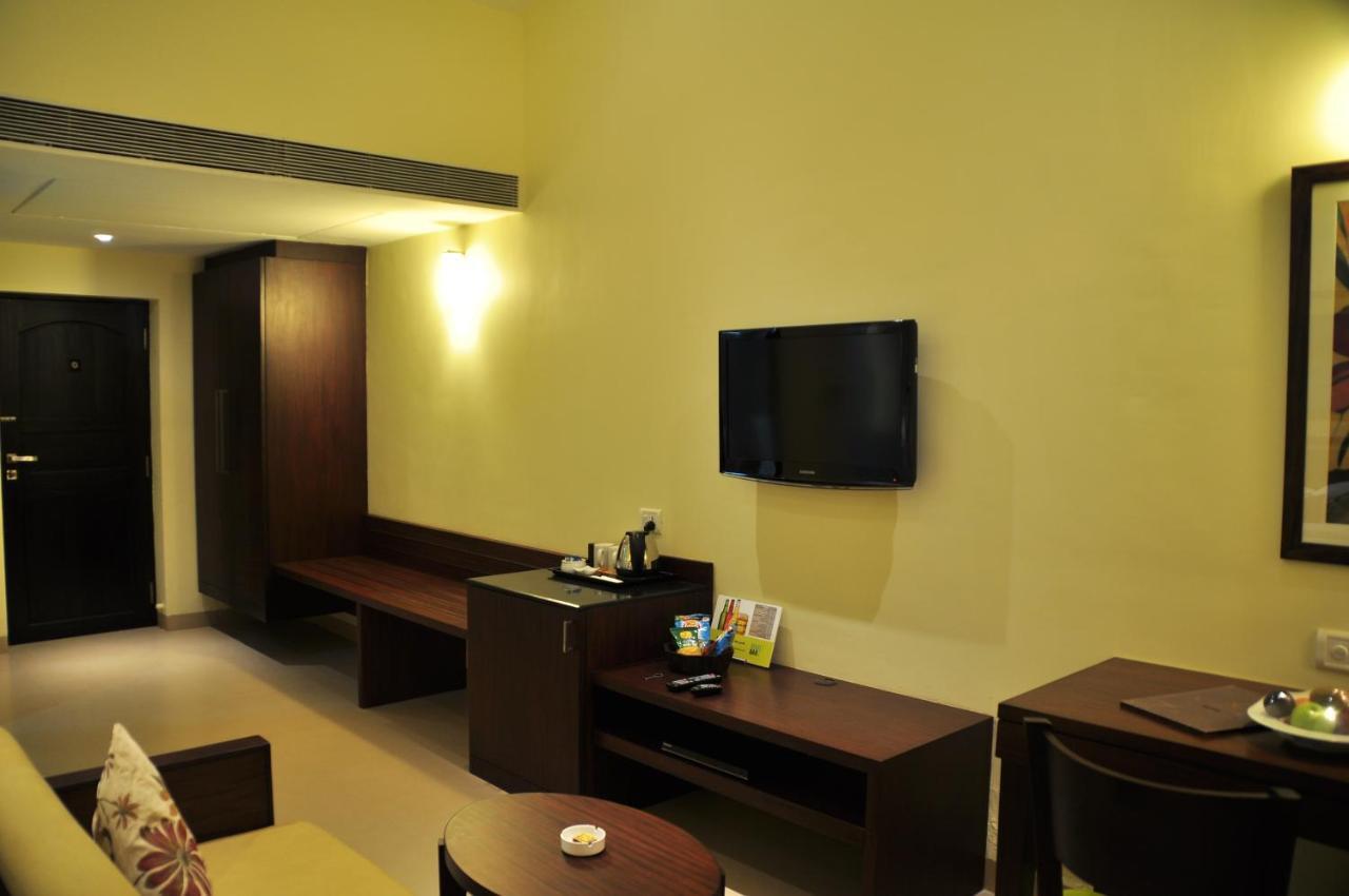 Kyriad Prestige Calangute Goa By Othpl Экстерьер фото